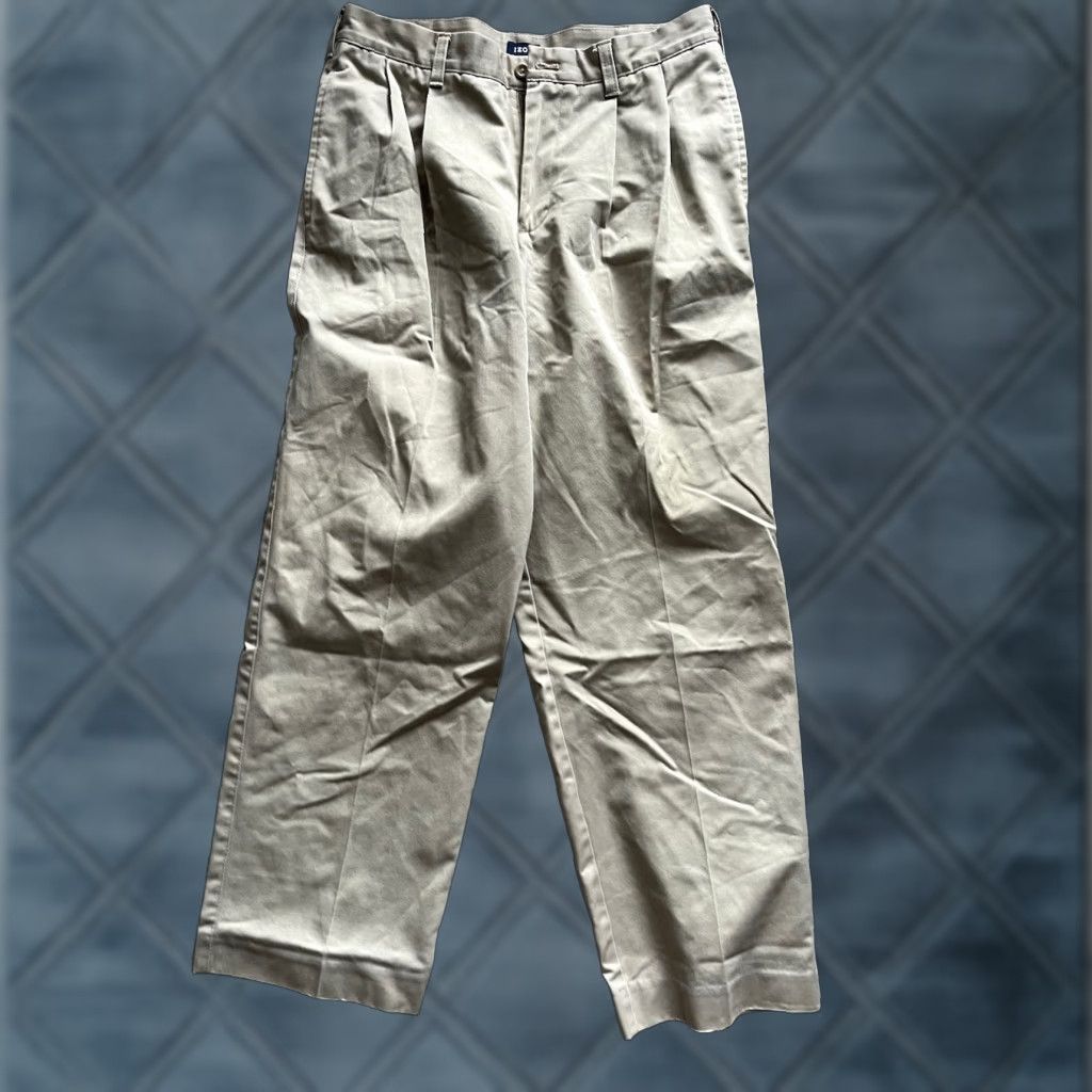 Izod VINTAGE IZOD Chino Pants Men 32x30 Beige Cotton No-Iron Pleated 5-Pocket Belt Loops 30 Inseam, Classic Fit Mens Size US 32 / EU 48 - 1 Thumbnail