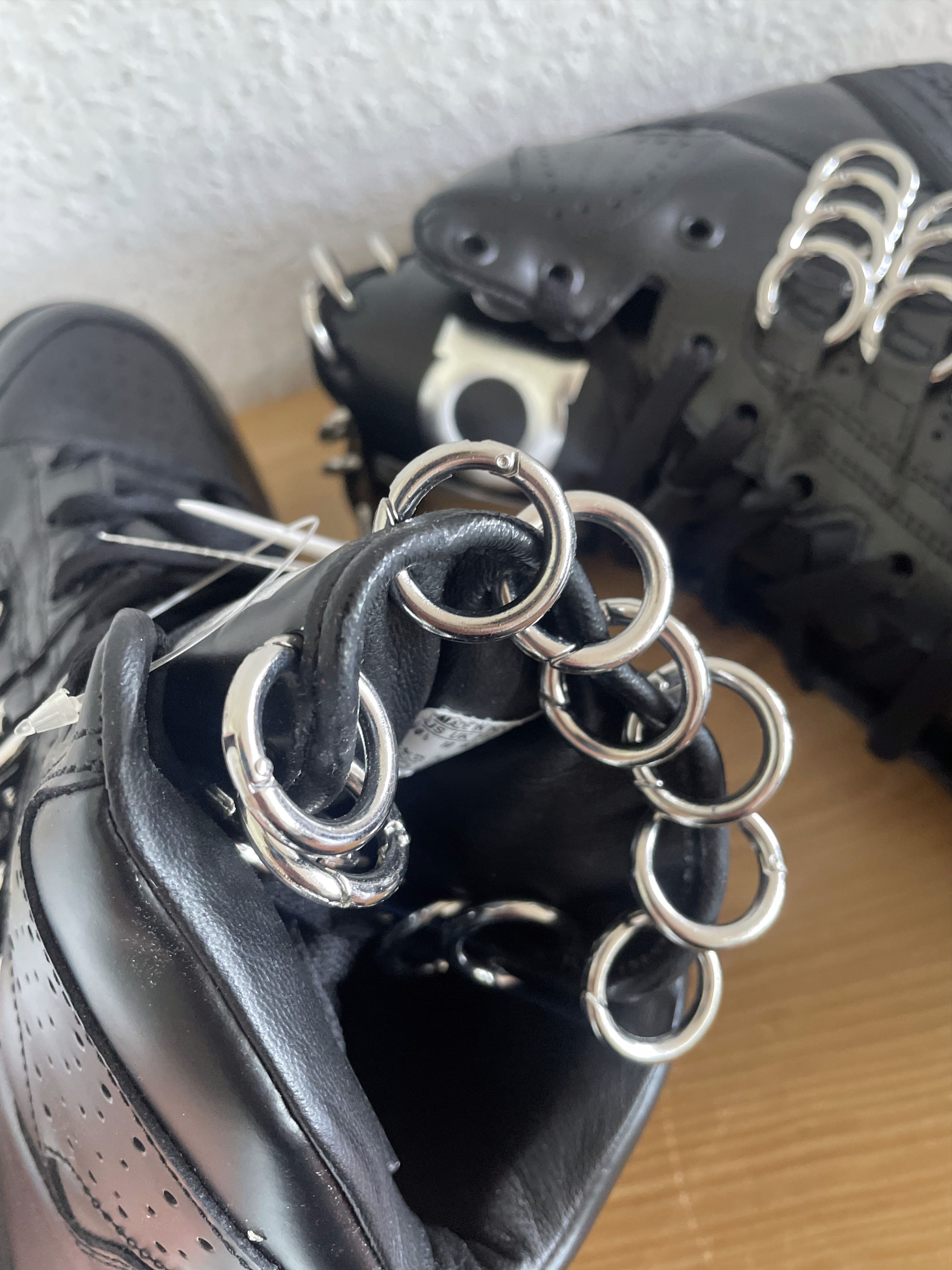 Adidas × Jeremy Scott JS Instinct Hi Ring Black Size US 10.5 / EU 43-44 - 10 Thumbnail