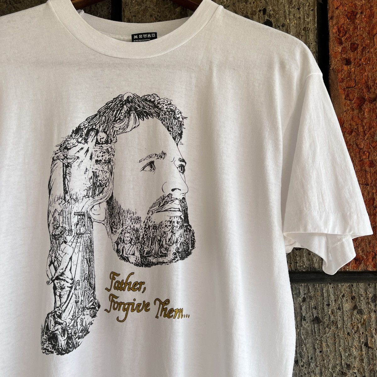 Fruit Of The Loom VTG ‘90s Statement “Father Forgive Them” Jesus Art Tee Shirt Size US L / EU 52-54 / 3 - 3 Thumbnail