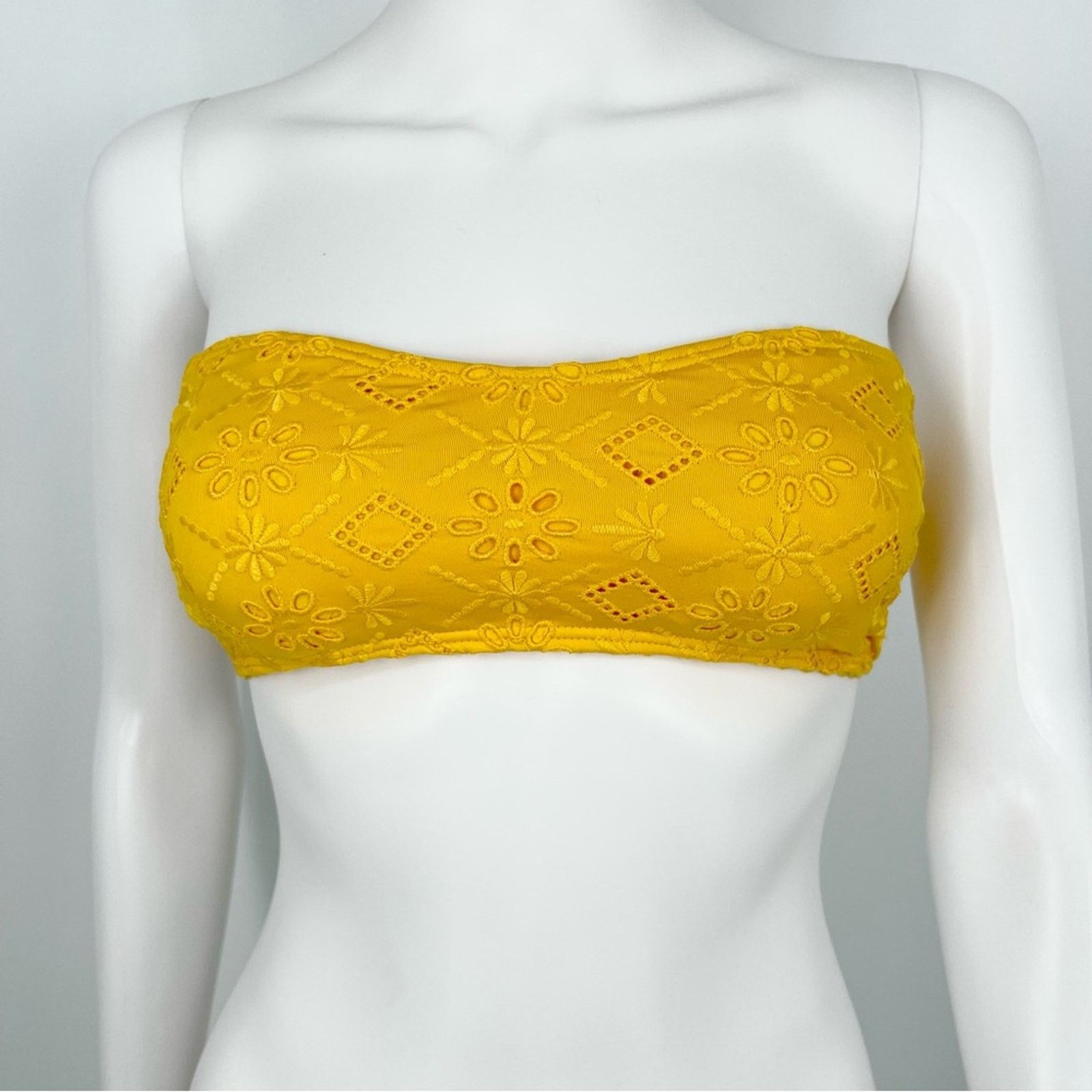 Kate Spade Kate Spade Yellow Lace Saffron Eyelet Bikini Top Size XS Size ONE SIZE - 3 Thumbnail