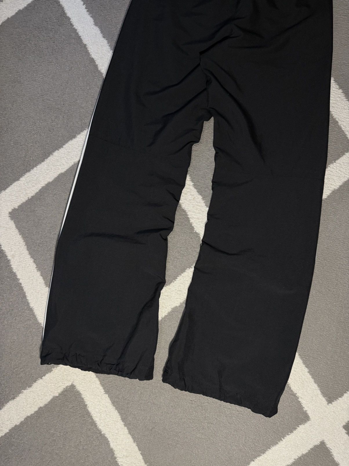 Nike Vintage 00’s Nike Swoosh Women’s Parachute Track Pants Size 26" / US 2 / IT 38 - 14 Thumbnail