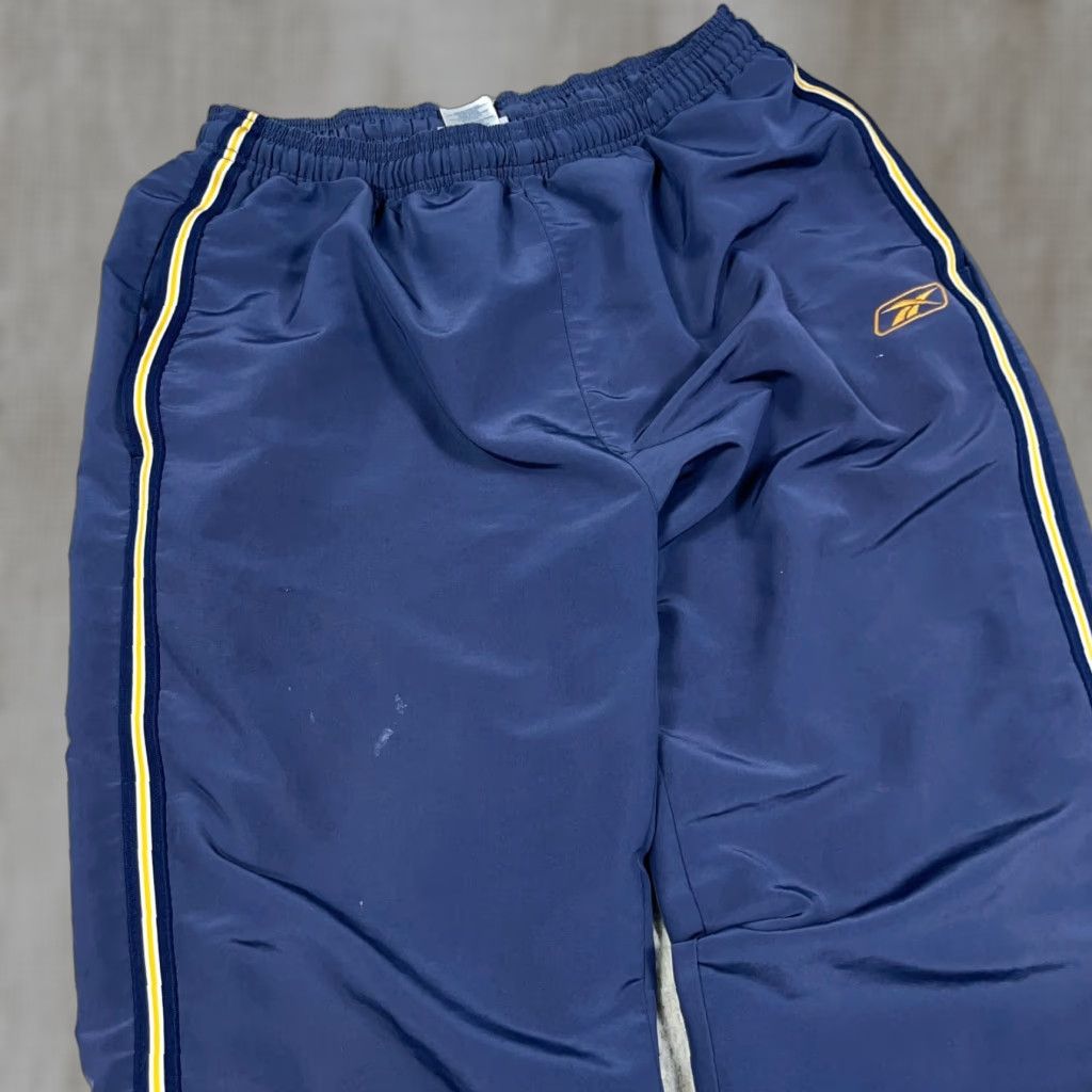 Reebok VINTAGE Reebok Pants Men S Blue Windbreakers Track Suit Joggers Y2K Lined Size 36R - 1 Thumbnail