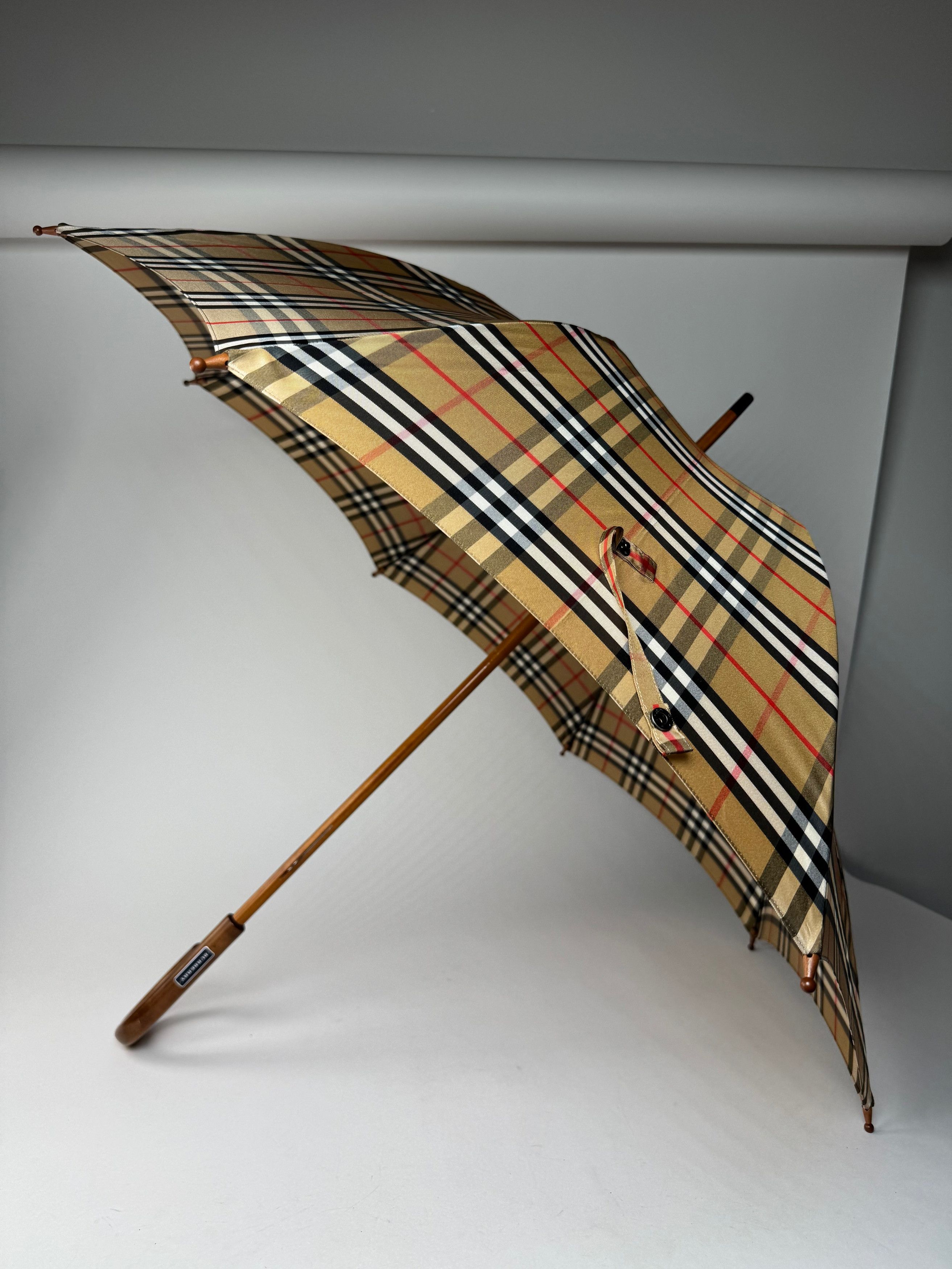 Burberry Vintage Nova Check Umbrella Beige Size ONE SIZE - 1 Thumbnail