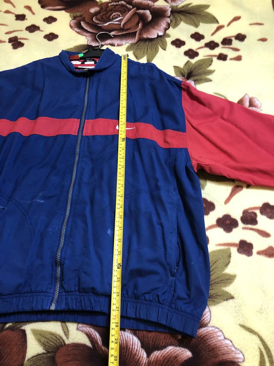Nike Vintage 90s Nike Maroon Full Zip Windbreaker Jacket Size US L / EU 52-54 / 3 - 7 Thumbnail