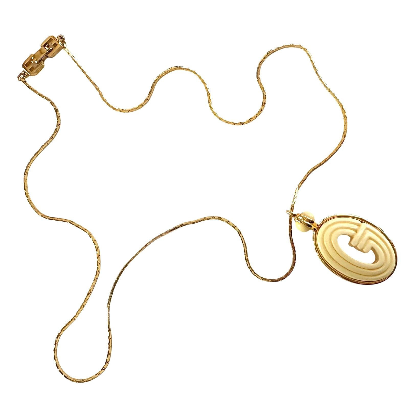 Givenchy Givenchy Vintage Resin G Pendant Necklace Size ONE SIZE - 2 Thumbnail