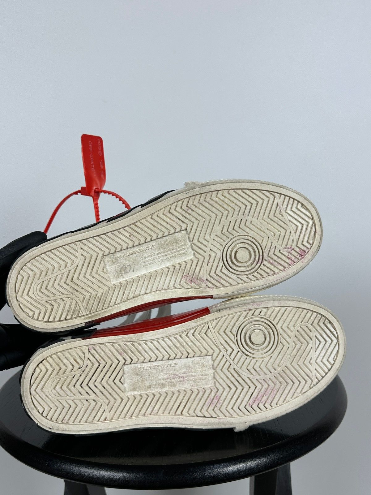 Off-White Off-White Vulcanized Virgil Abloh Low Top Sneakers Size US 8 / IT 38 - 18 Thumbnail