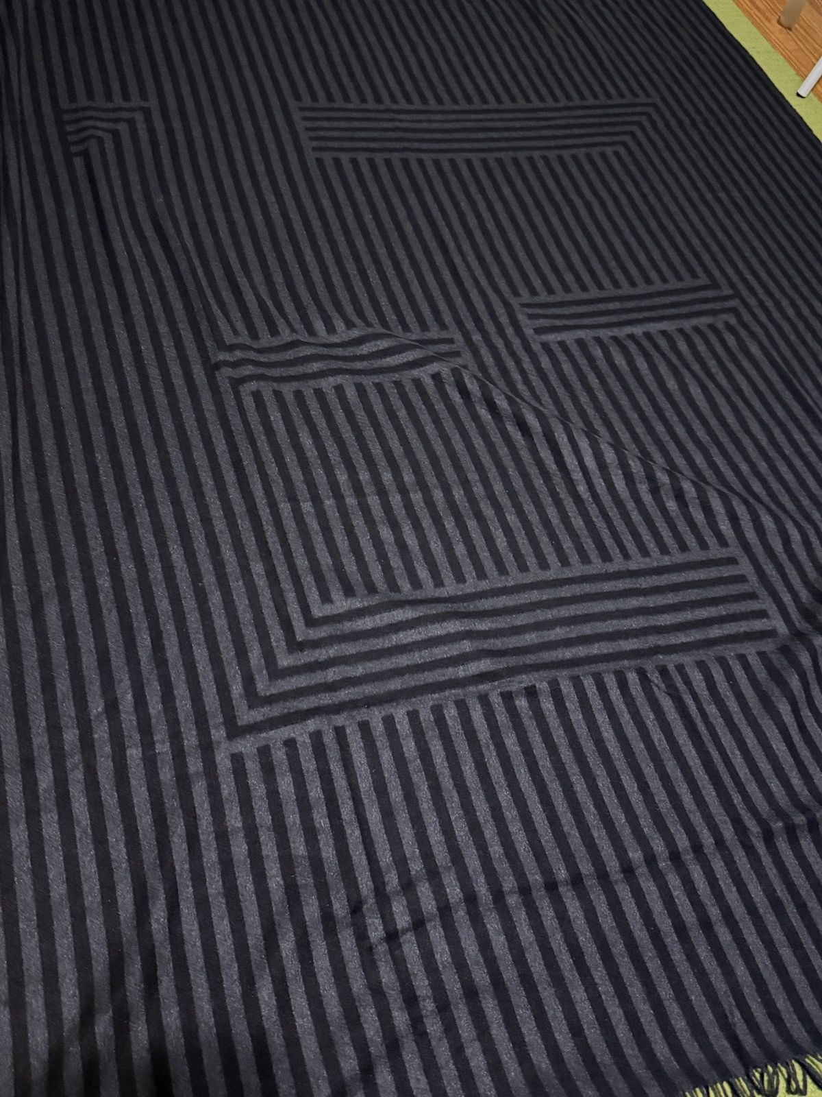 Fendi Black Fendi Silk Blanket Size ONE SIZE - 7 Thumbnail