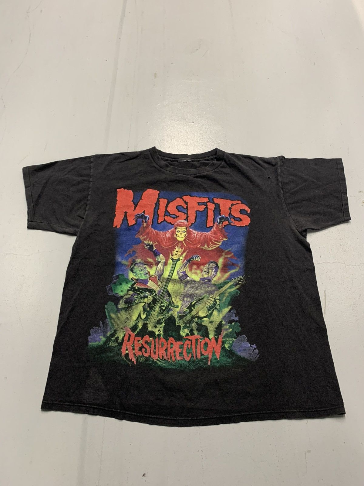 Other Vintage 1996 Misfits Resurrection Tour Tee – Repka Art, Sz-L Size US L / EU 52-54 / 3 - 1 Thumbnail