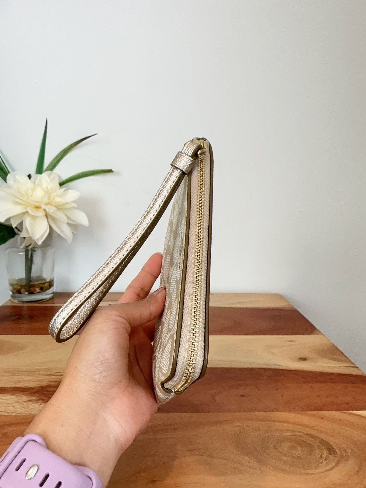 Coach NWT Coach Corner Zip Wristlet In Signature Canvas Size ONE SIZE - 3 Thumbnail