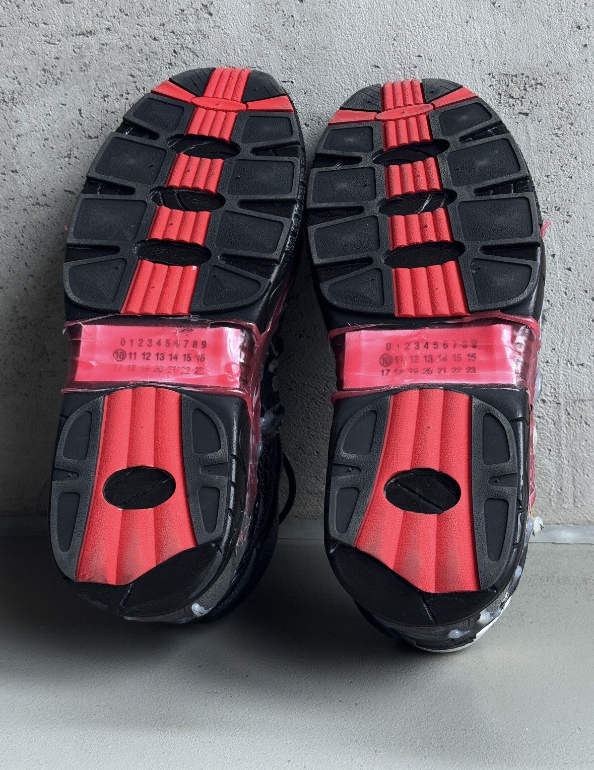 Maison Margiela Maison Margiela Fusion Sneakers Black Gold Red AW18 Size US 9 / EU 42 - 7 Thumbnail