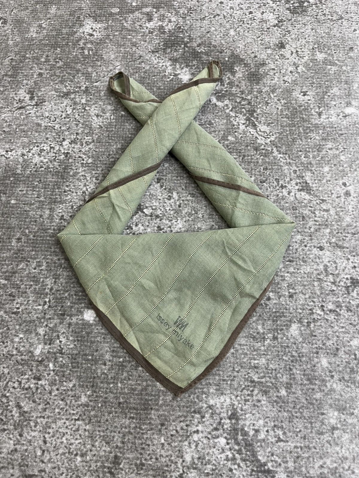 Issey Miyake Issey Miyake Handkerchief / Bandana / Neckerchief Size ONE SIZE - 7 Thumbnail
