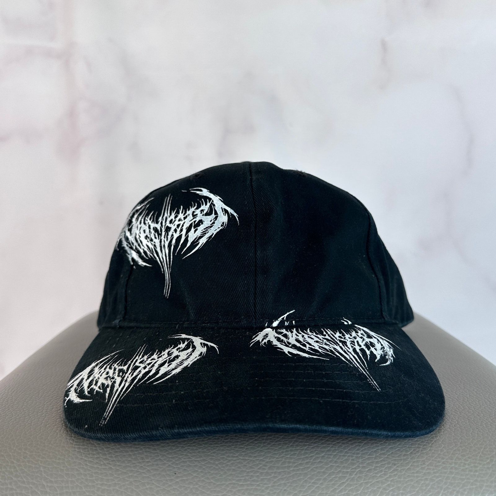 Narcissist Hat Black/white