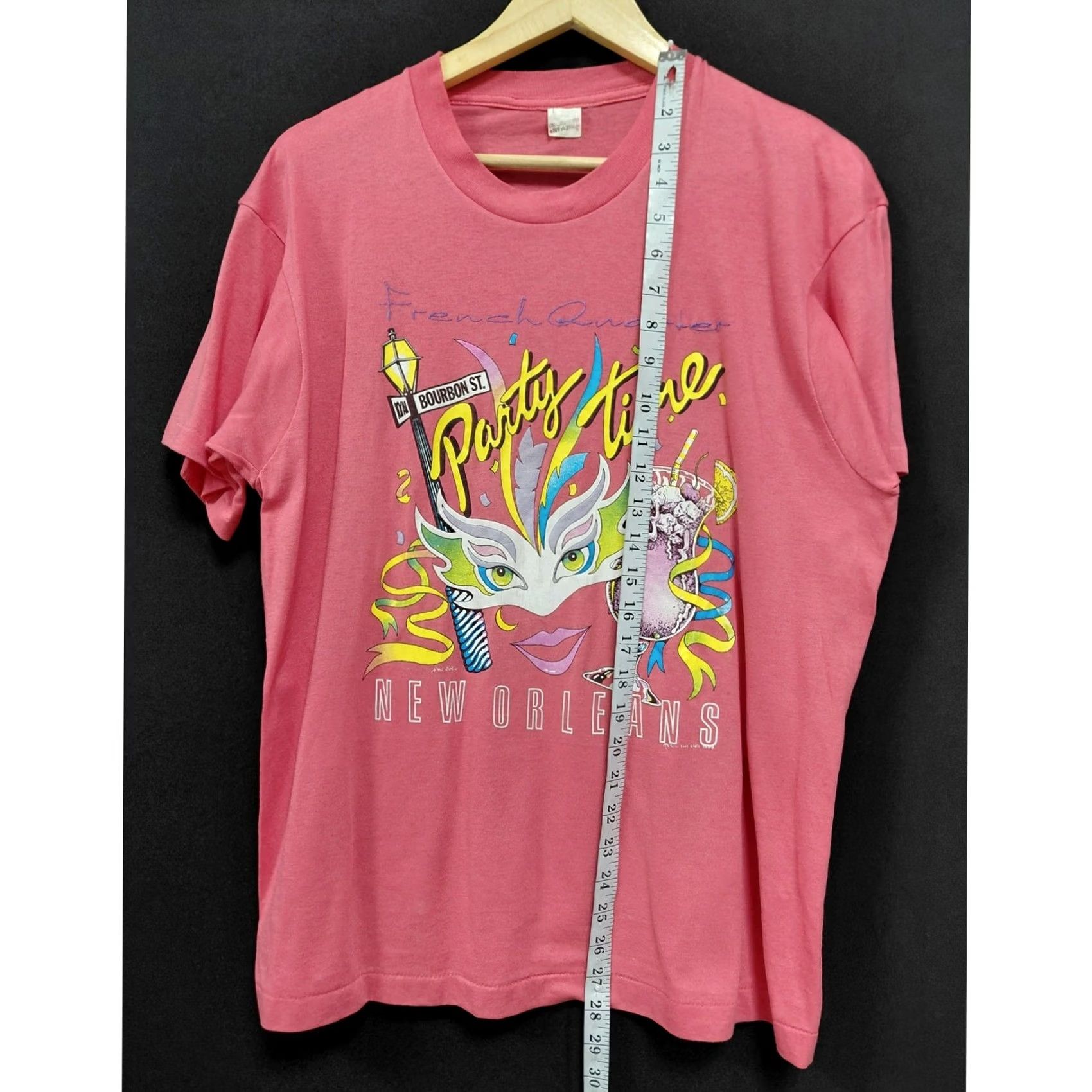 Vintage Screen Stars IP9 Mardi Gras Party Time New Orleans T-Shirt Short Sleeve Pink L Size US L / EU 52-54 / 3 - 7 Thumbnail