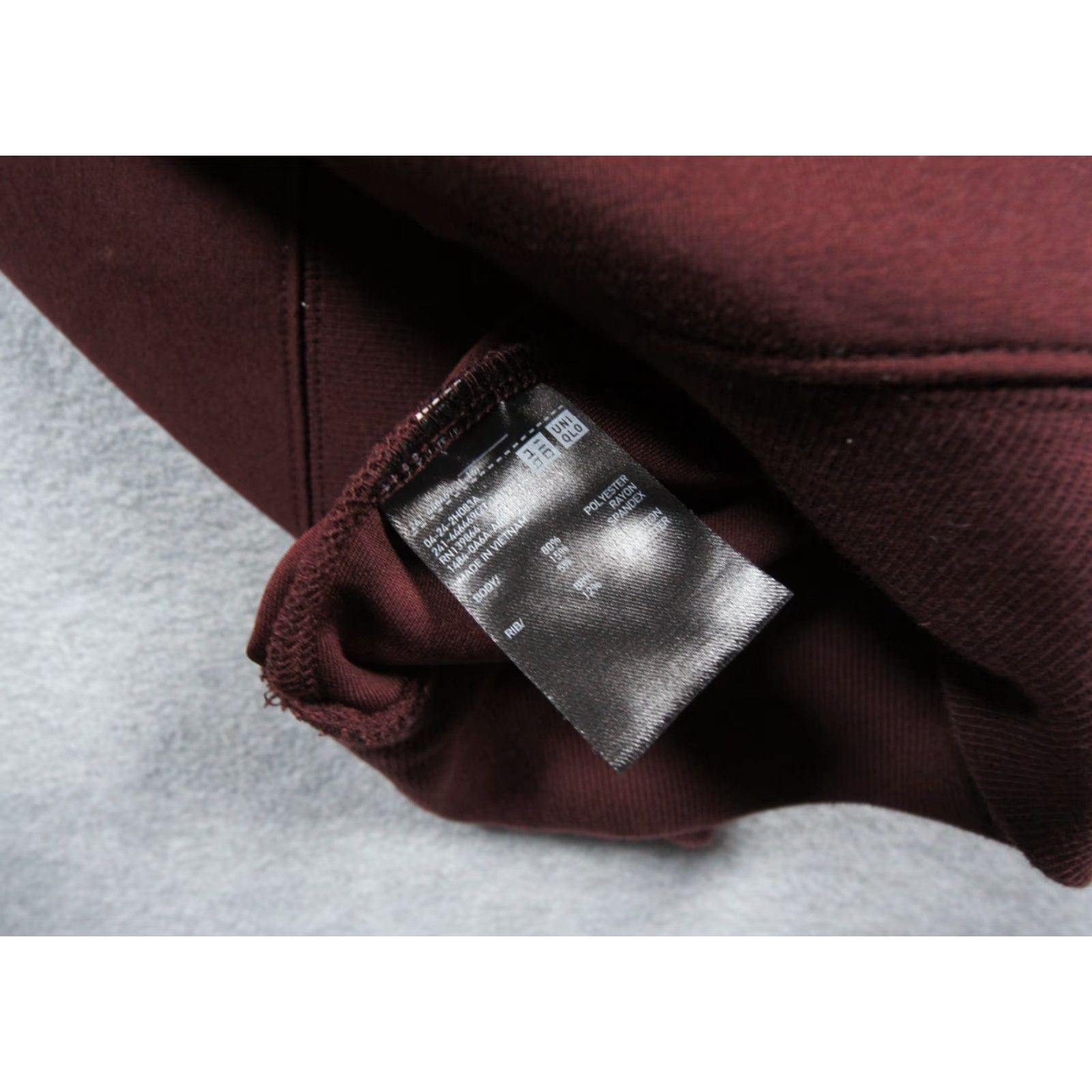 Uniqlo VINTAGE Uniqlo Sweatshirt Mens Small Red Jil Sander Crewneck Sweater Pullover Unisex Size US S / EU 44-46 / 1 - 6 Thumbnail