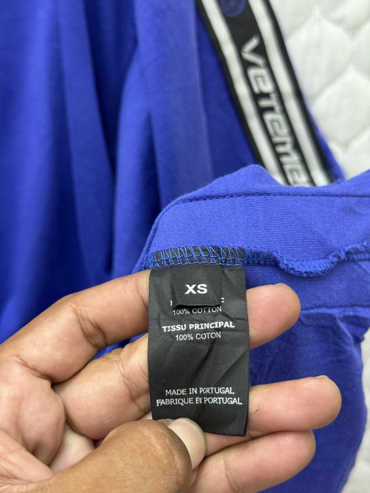Vetements 🔥🔥💥💥STEALS VETEMENTS OVERSIZE ROYAL BLUE TAPE TEE Size US XS / EU 42 / 0 - 7 Thumbnail
