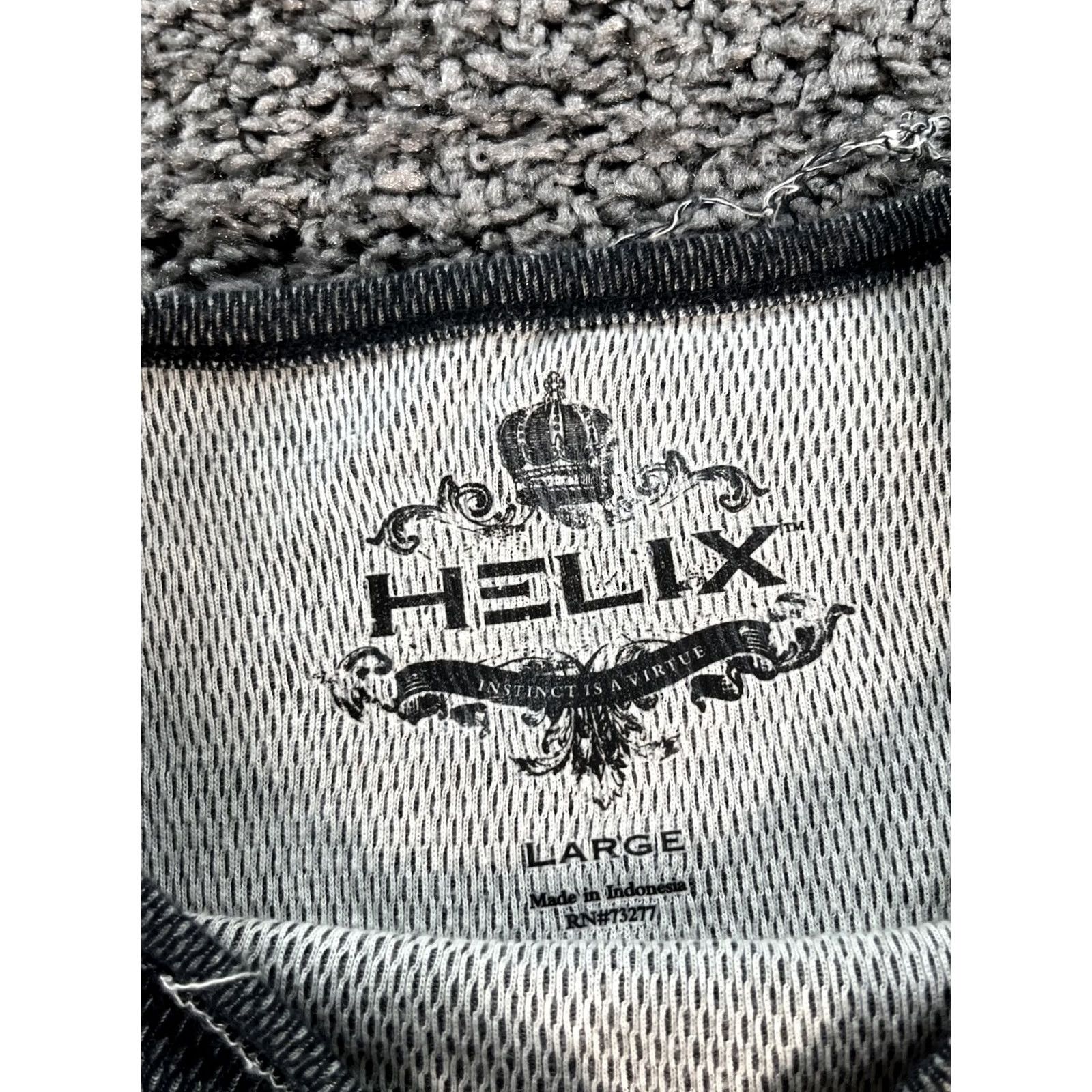 Vintage VINTAGE Helix Longsleeve Thermal Shirt Mens L Black Skull Y2K Size US L / EU 52-54 / 3 - 4 Thumbnail