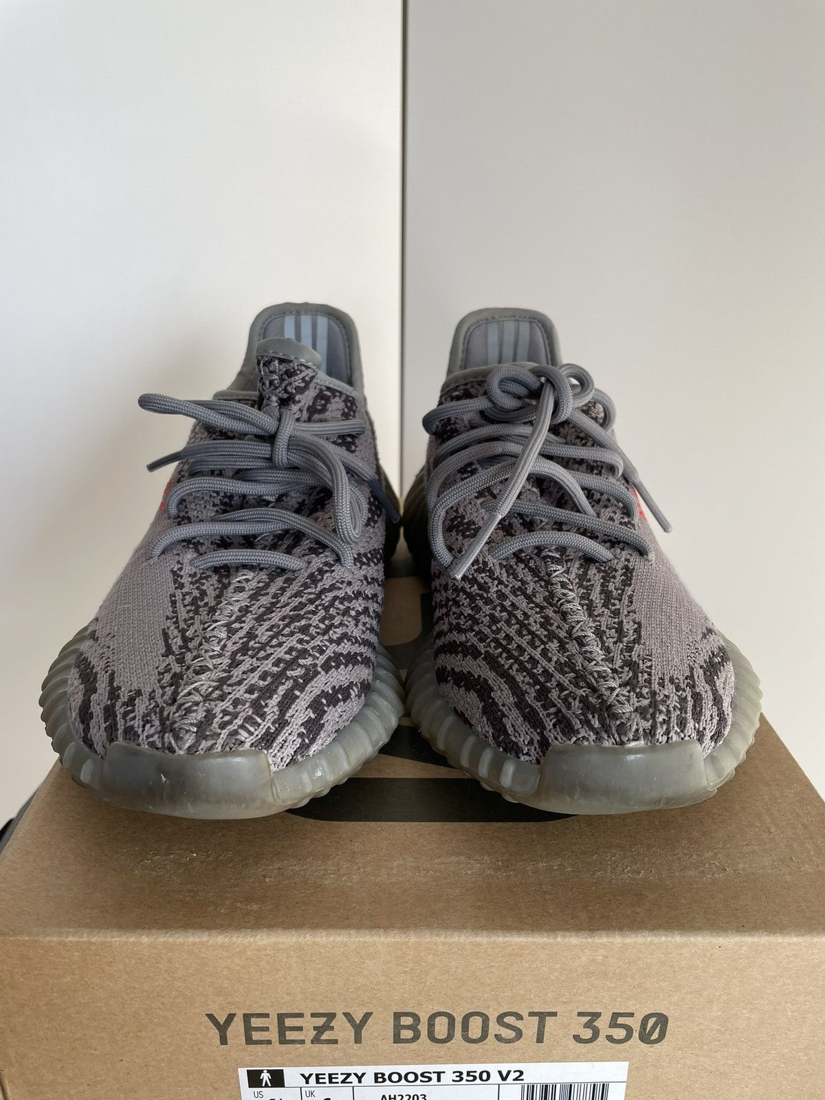 Adidas Yeezy Beluga 2.0 Size US 8.5 / IT 38.5 - 2 Thumbnail