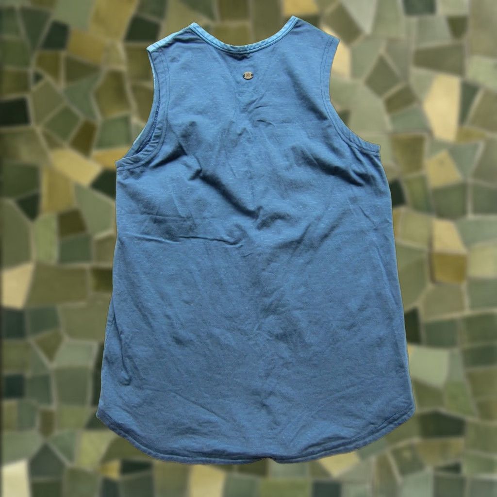 Vintage VINTAGE Sherpa Nepal Cotton Jersey Blue Embroidered Floral Sleeveless Tank Blouse XS Size XS / US 0-2 / IT 36-38 - 1 Thumbnail