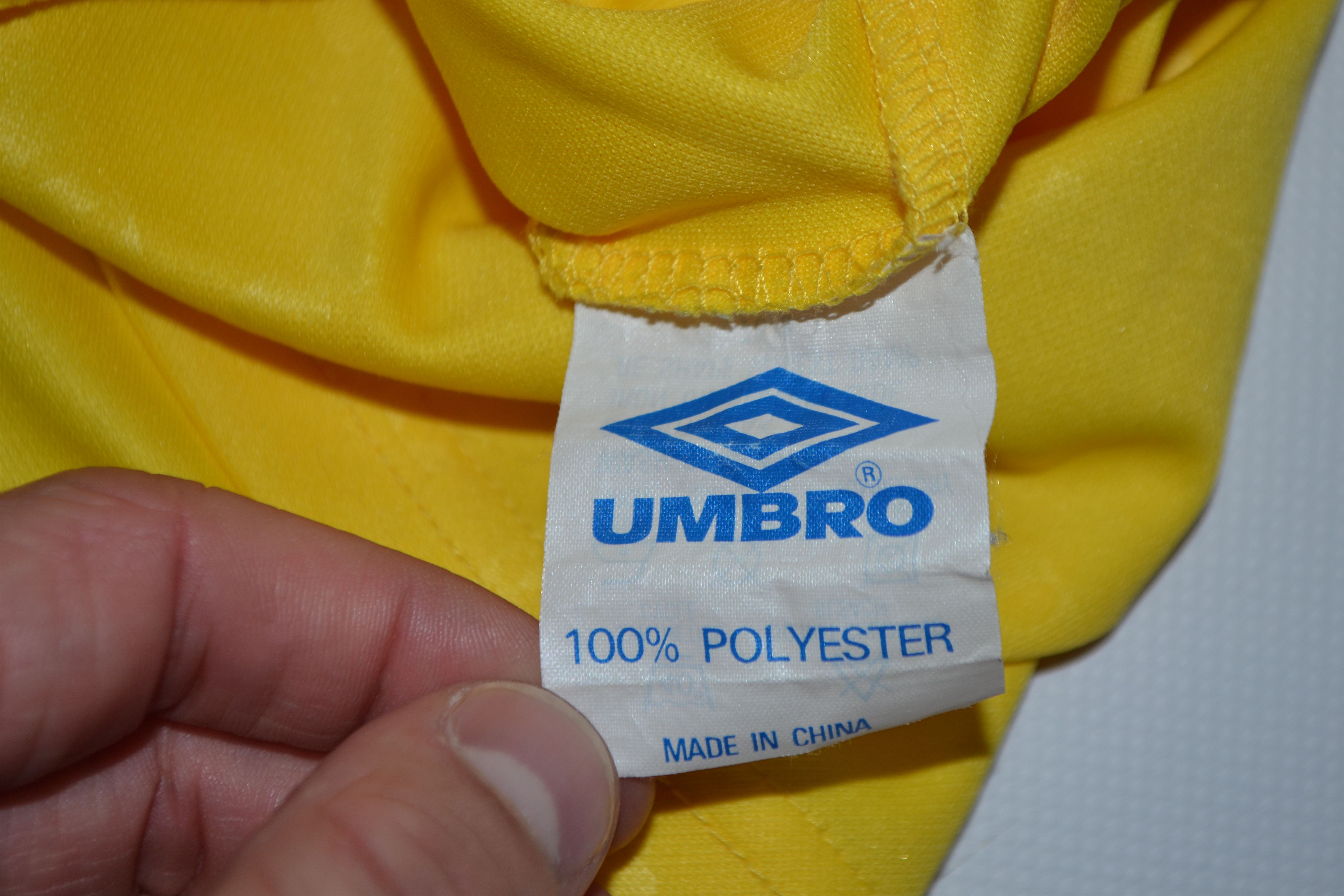 Umbro Umbro Template 90s Football Shirt Soccer Vintage Jersey Size US L / EU 52-54 / 3 - 5 Thumbnail