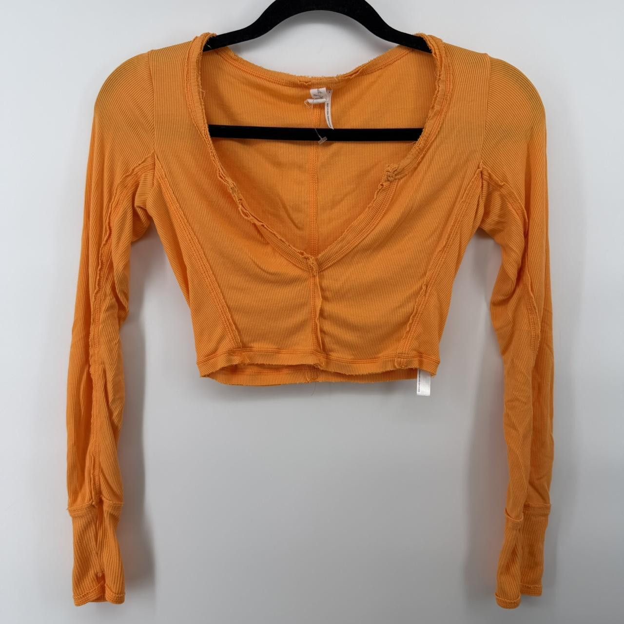 Urban Outfitters Urban Outfitters orange long sleeve crop top S Size S / US 4 / IT 40 - 1 Thumbnail
