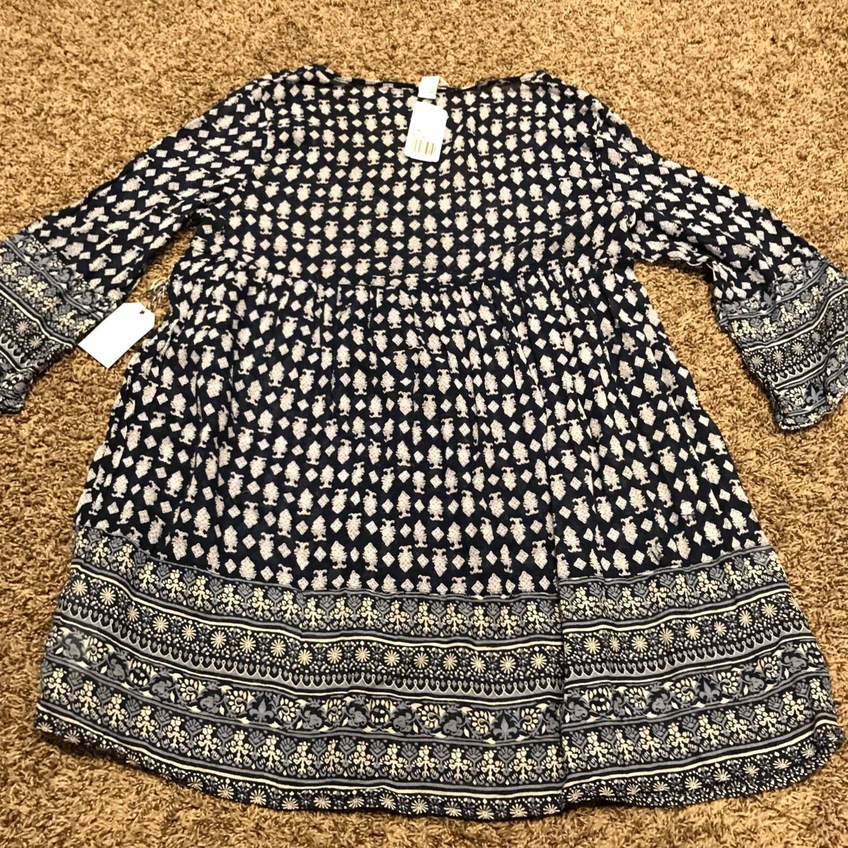 Forever 21 FOREVER 21 Blouse Women M Blue Cotton Sheer Round Neck Bell Sleeve Casual Regular, Geometric Pattern, Long Sleeve, Basic Style Size M / US 6-8 / IT 42-44 - 3 Thumbnail