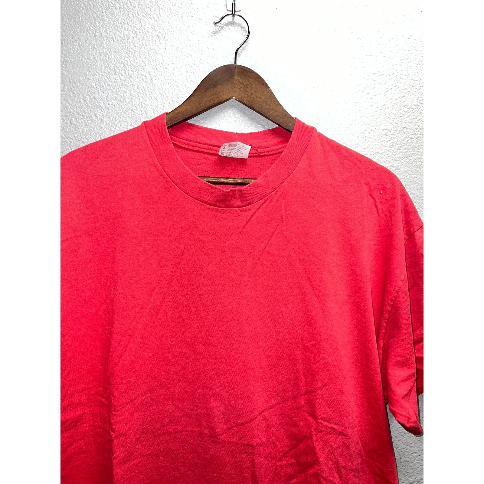Hanes Vintage Hanes Red Blank Shirt Heavyweight USA Made Tee 90s L Size US L / EU 52-54 / 3 - 2 Thumbnail