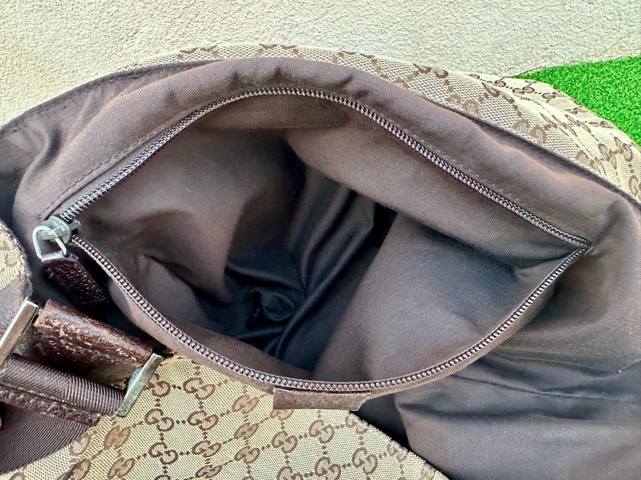 Gucci Authentic Gucci GG Monogram Large Flap Messenger Bag Size ONE SIZE - 9 Thumbnail