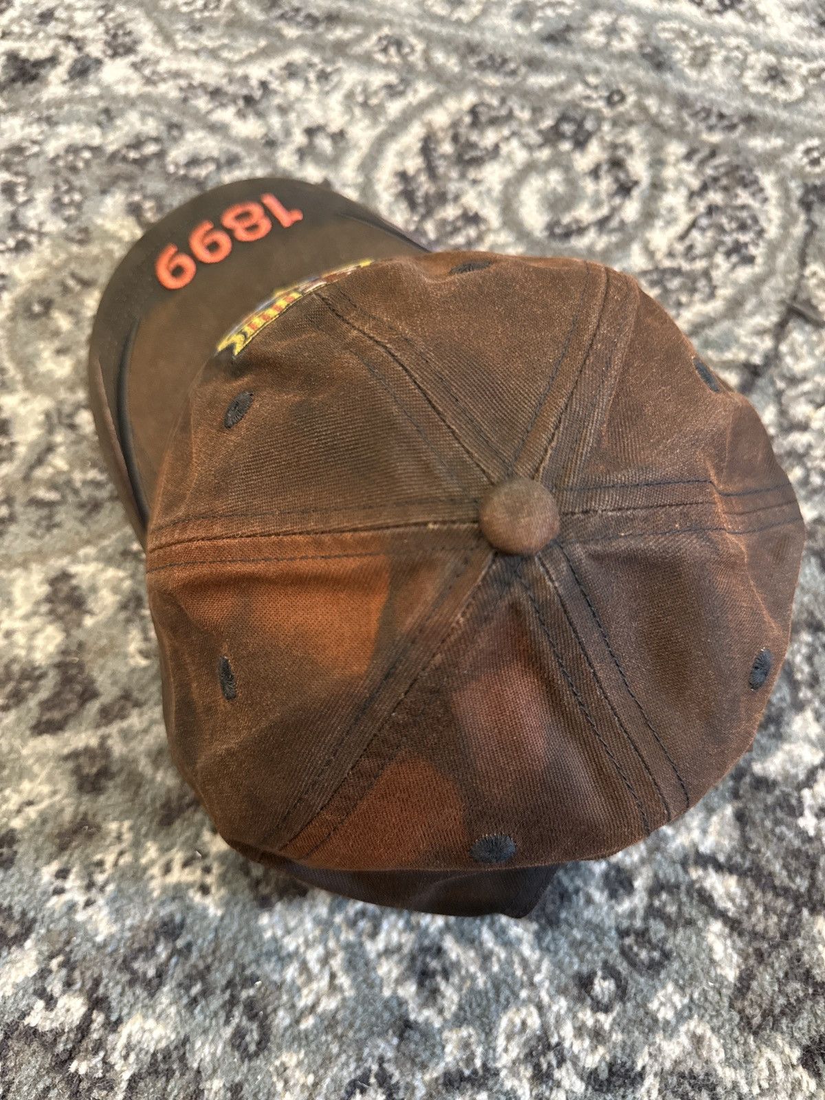 トラヴィス•スコット x FC バルセロナ 1899Distressed hat Buy Cactus Jack by Travis Scott x FC Barcelona 1899 Distressed Hat