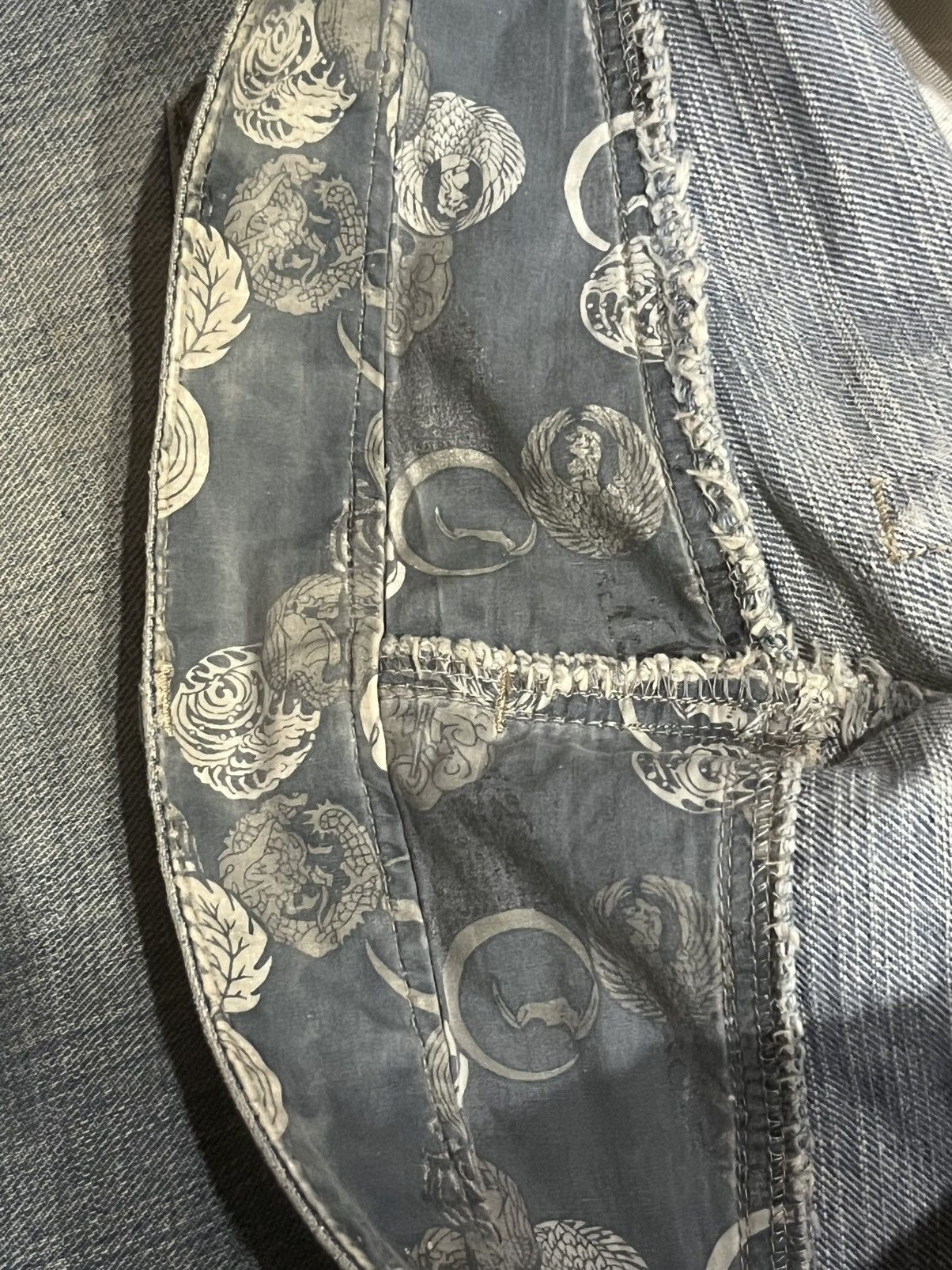 Karakuri Tamashii ⚡️Distressed⚡️Vintage Japanese Fish Koi Embroidery Mud Jeans Size US 34 / EU 50 - 10 Thumbnail