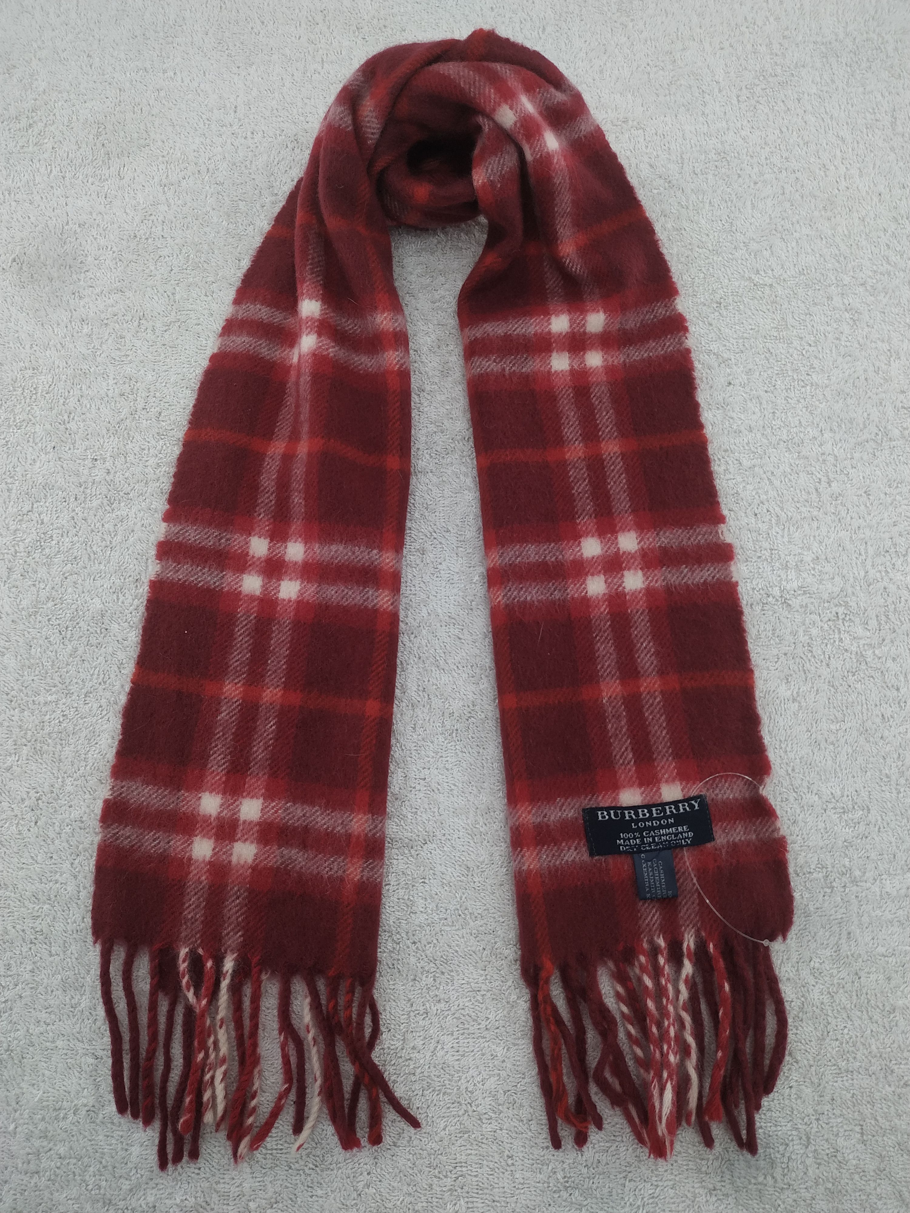 Burberry Vintage Burberry Scarf/Muffler/Neckwear MF567 Size ONE SIZE - 1 Thumbnail