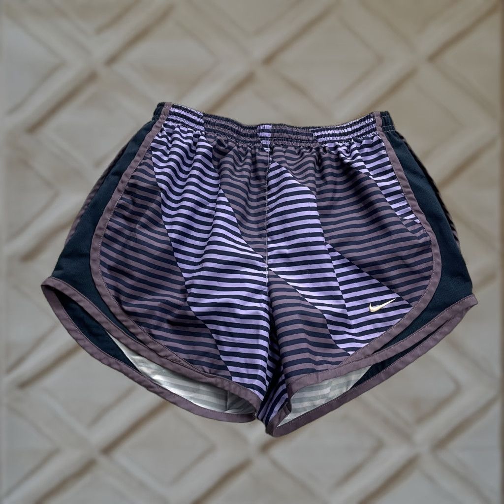 Nike Nike Dri-Fit Active Shorts Womens Small Purple Striped Athletic Running Gym 24x3 Size 28" / US 6 / IT 42 - 1 Thumbnail