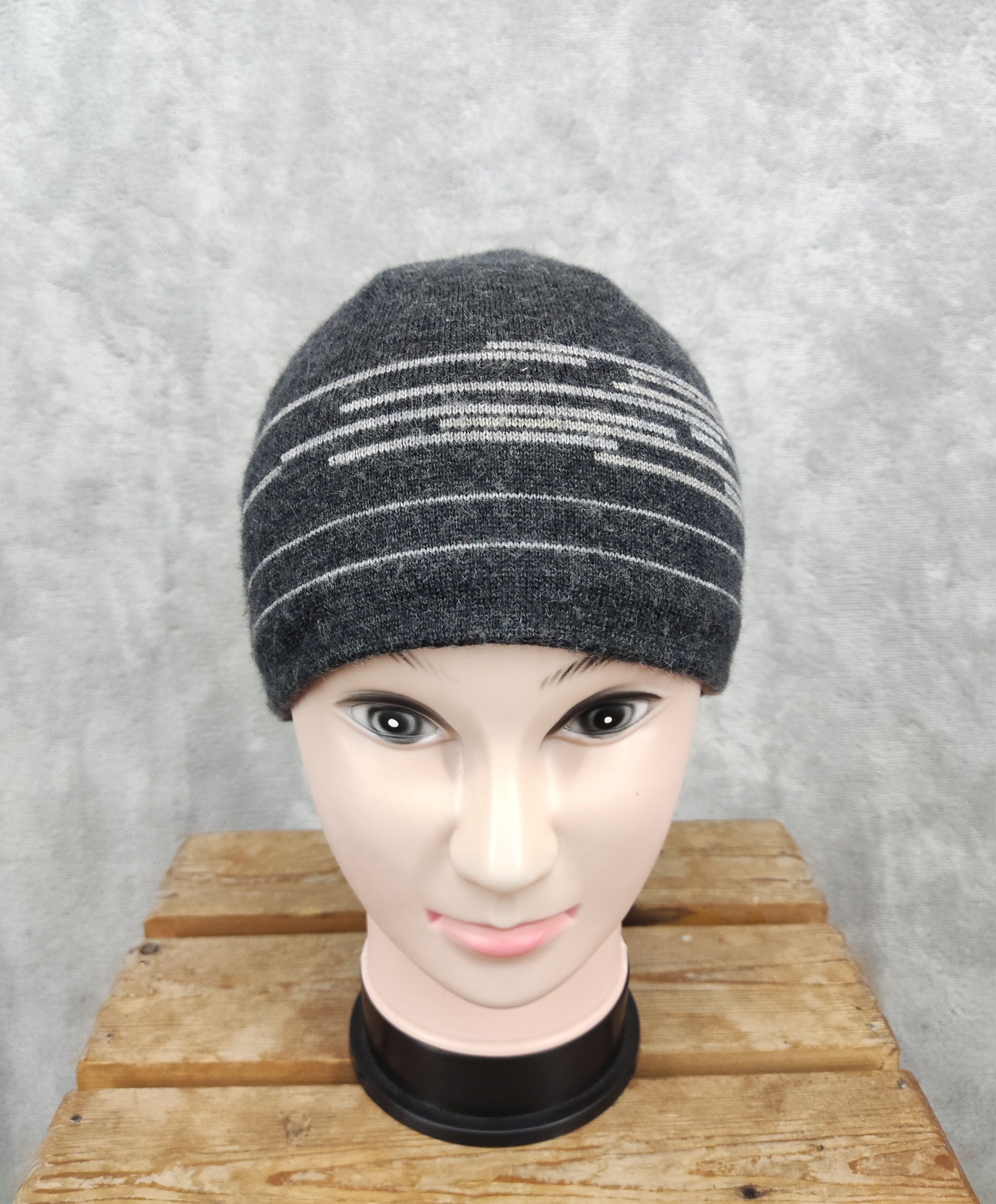 Eddie Bauer Eddie Bauer Gray Wool Beanie Hat Size ONE SIZE - 1 Thumbnail