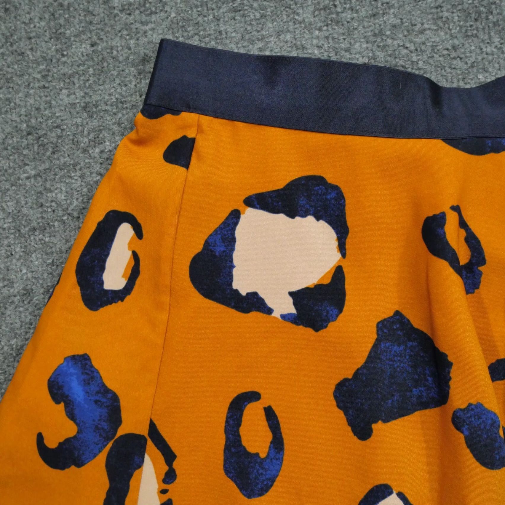 3.1 Phillip Lim VINTAGE 3.1 Phillip Lim Skirt Womens 14 Orange Blue Leopard Target Casual Size 36" / US 14 / IT 50 - 2 Thumbnail