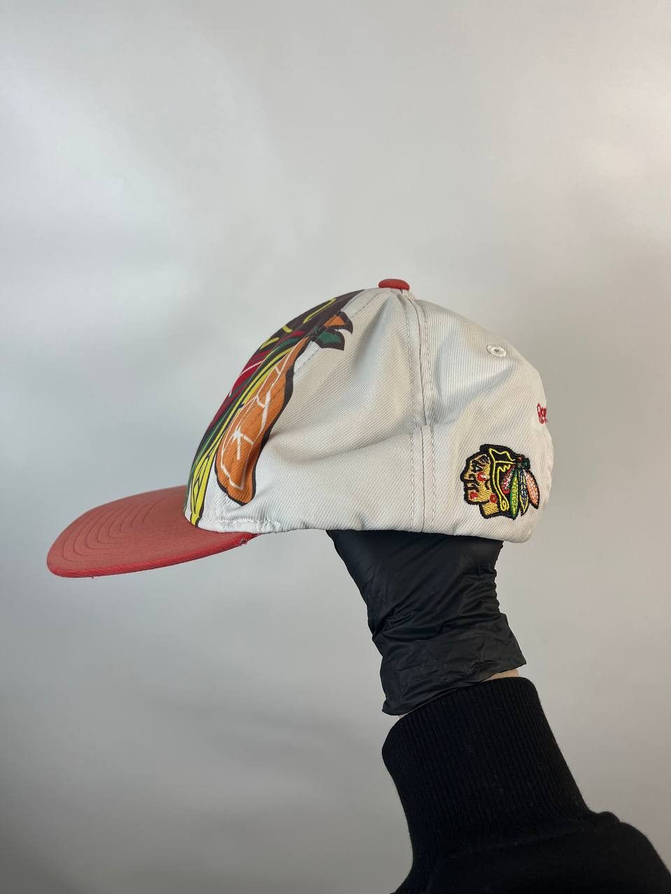 Reebok REEBOK NHL CHICAGO BLACKHAWKS SNAPBACK VINTAGE CAP FACE Size ONE SIZE - 4 Thumbnail
