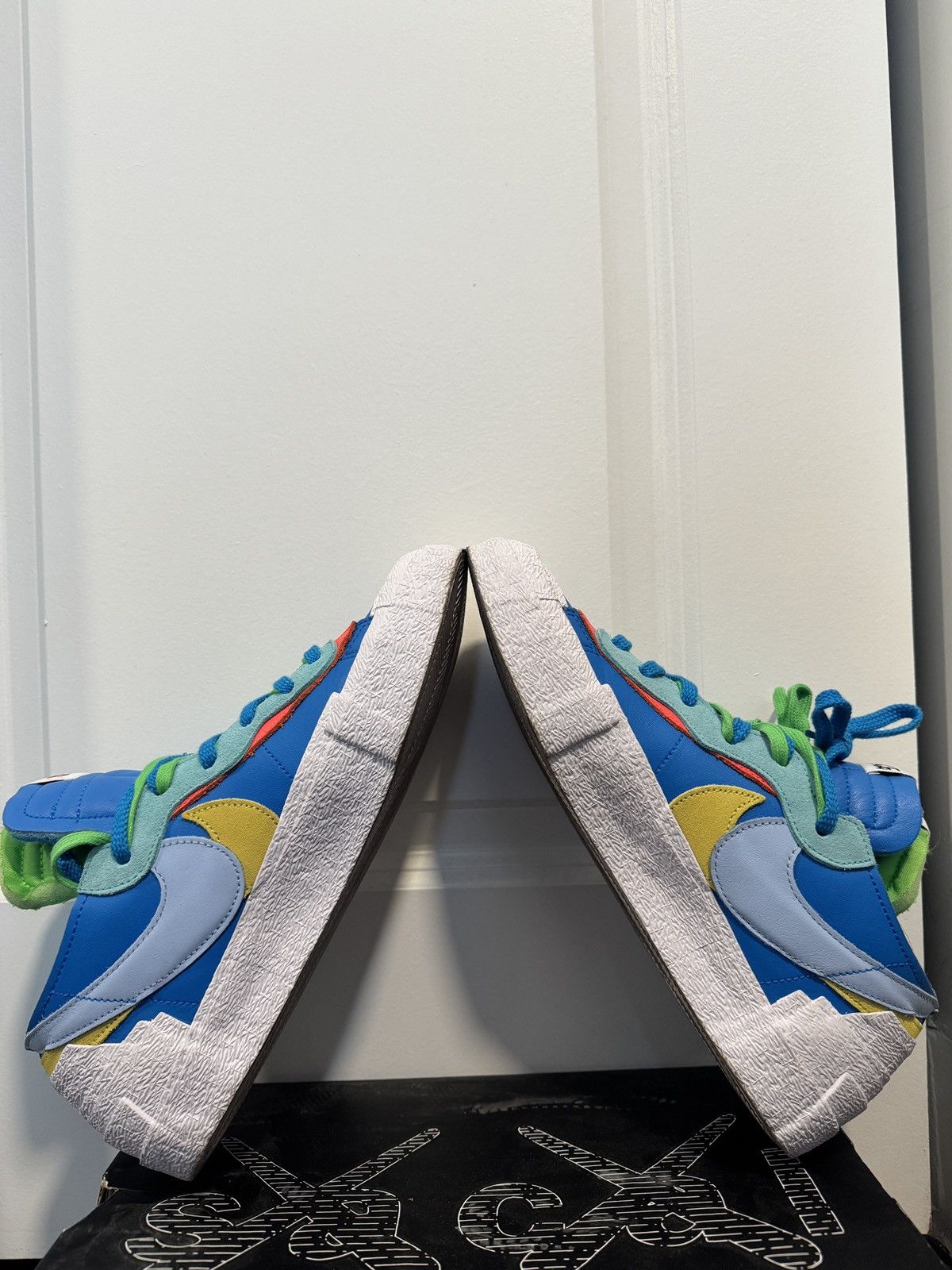 Kaws × Nike × Sacai NIKE X SACAI X KAWS BLAZER LOW Size US 10.5 / EU 43-44 - 5 Thumbnail