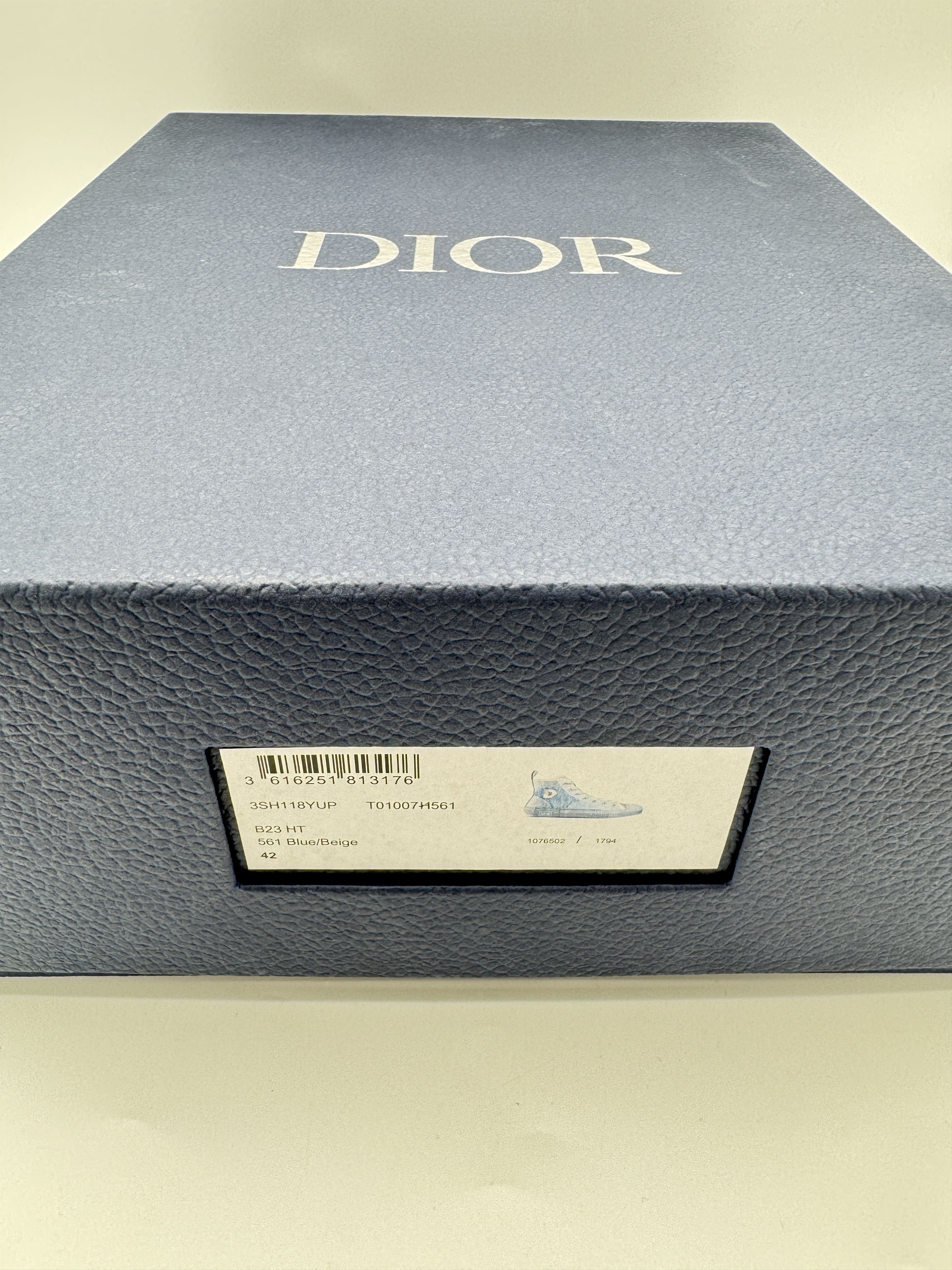 Daniel Arsham × Dior Dior x Daniel Arsham B23 High Top Light Blue Size US 9 / EU 42 - 11 Thumbnail