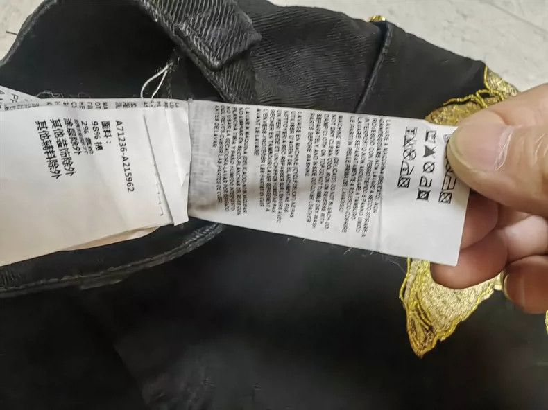 Versace Versace Gold embroidered jeans Size US 31 - 4 Thumbnail