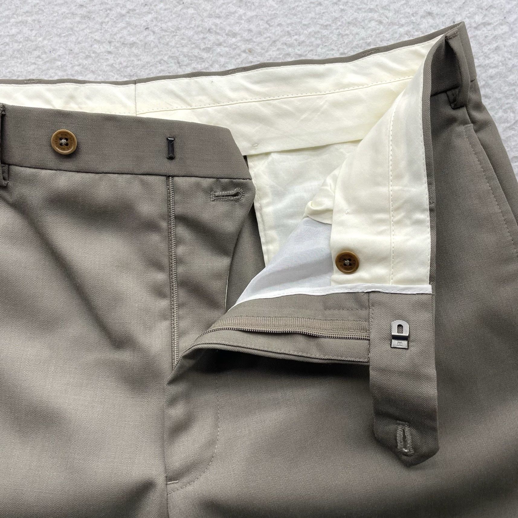 Brooks Brothers Brooks Brothers Madison Fit Dress Pants Mens 35x32 Olive Green Wool Flat Front Size US 35 - 4 Thumbnail