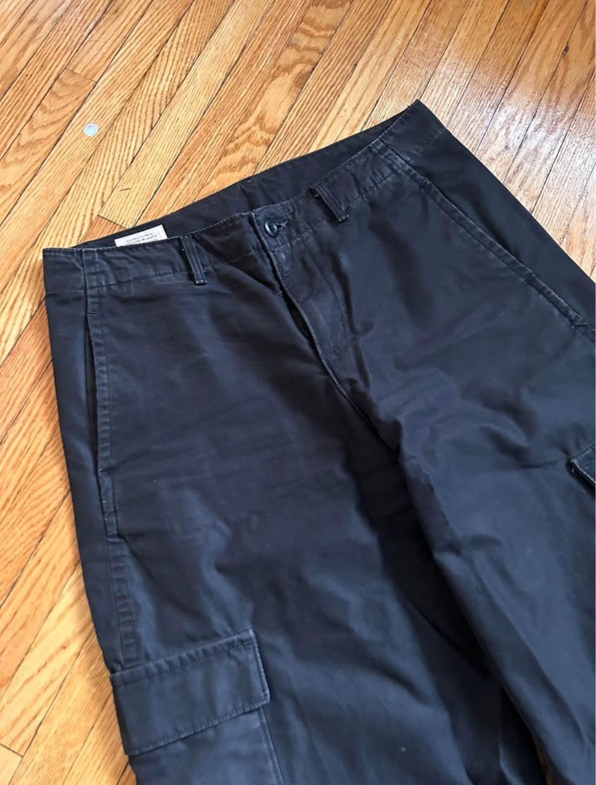 Levi's Made & Crafted Levis Wide Fit Cargo Pants (Washed Black) Size US 31 - 2 Thumbnail