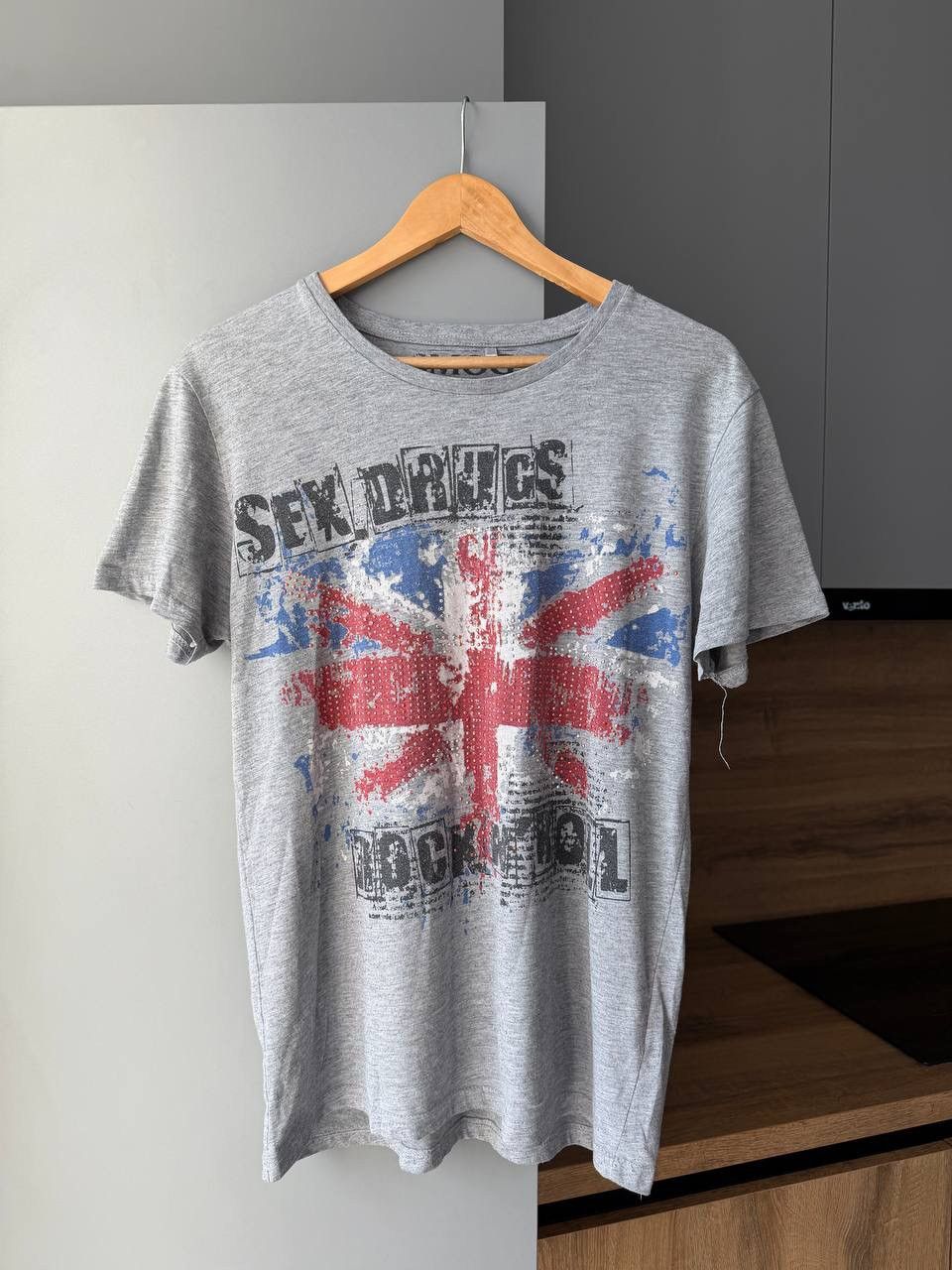 Vintage Sex Drugs Rock and Roll faded Destroyed y2k t shirt