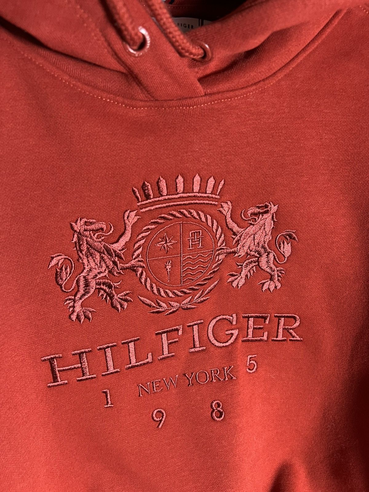Tommy Hilfiger Tommy Hilfiger Women’s Hoodie Spellout Crest Logo Y2K Retro Size XL / US 12-14 / IT 48-50 - 12 Thumbnail