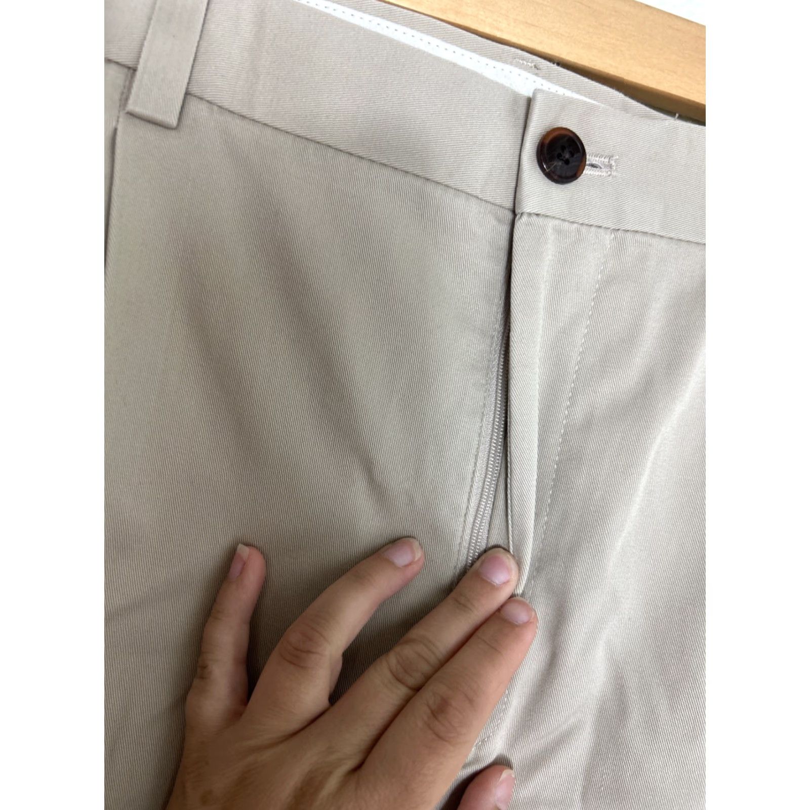 Eddie Bauer Eddie Bauer wrinkle free relaxed fit cotton pants Mens 42x30 Khaki Dress Pants Size US 42 / EU 58 - 6 Thumbnail