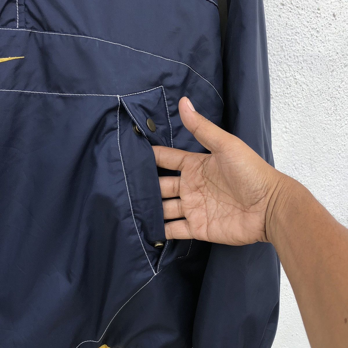 Nike Vintage Nike Nylon Pullover Anorak Half Zip Filled Jacket Size US L / EU 52-54 / 3 - 4 Thumbnail