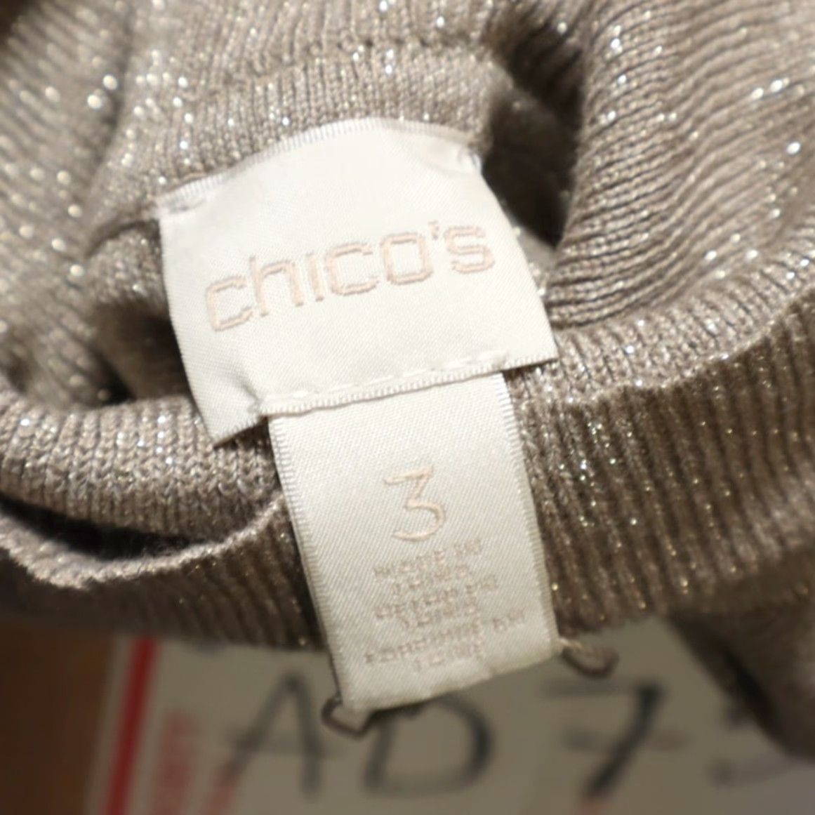 Vintage Chicos Shirt Women 3 Turtleneck Mock Long Sleeve Gold Metallic Sweater Vintage? (wait) Size XS / US 0-2 / IT 36-38 - 5 Thumbnail