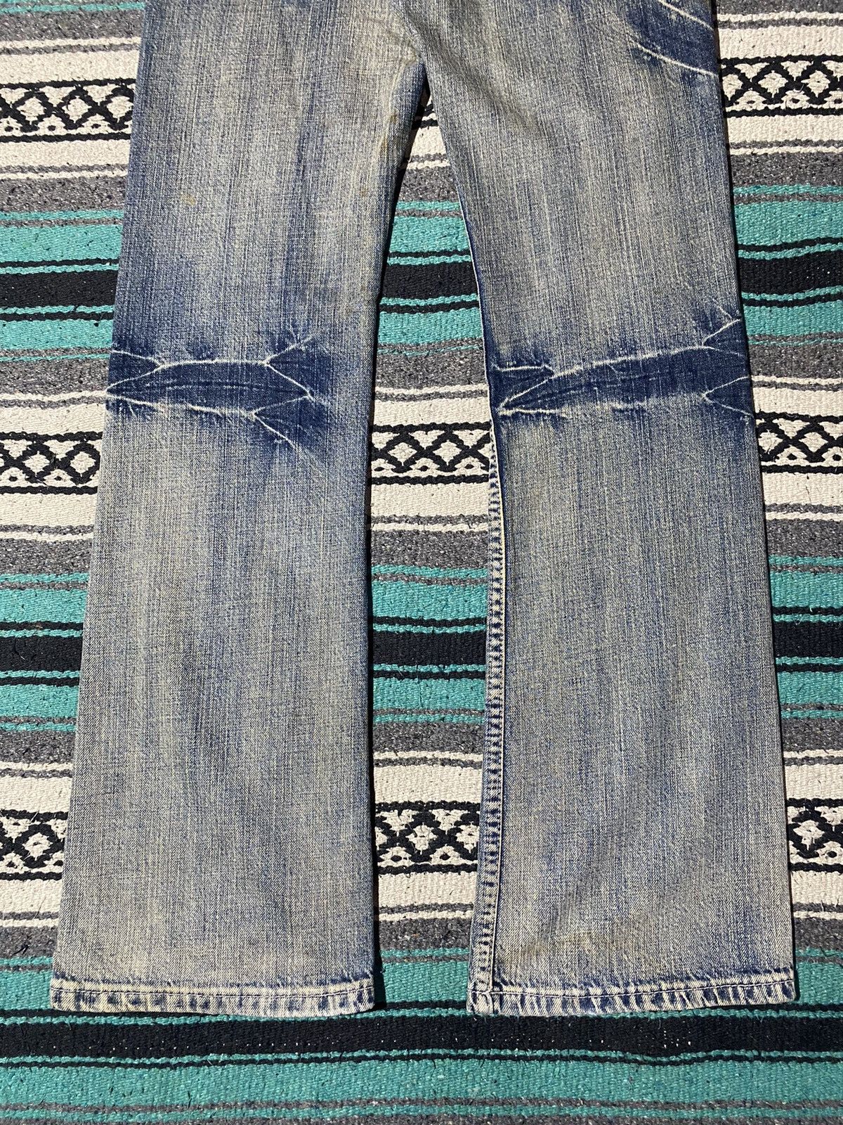 2000s KUI - Fading Distressed Denim Pants