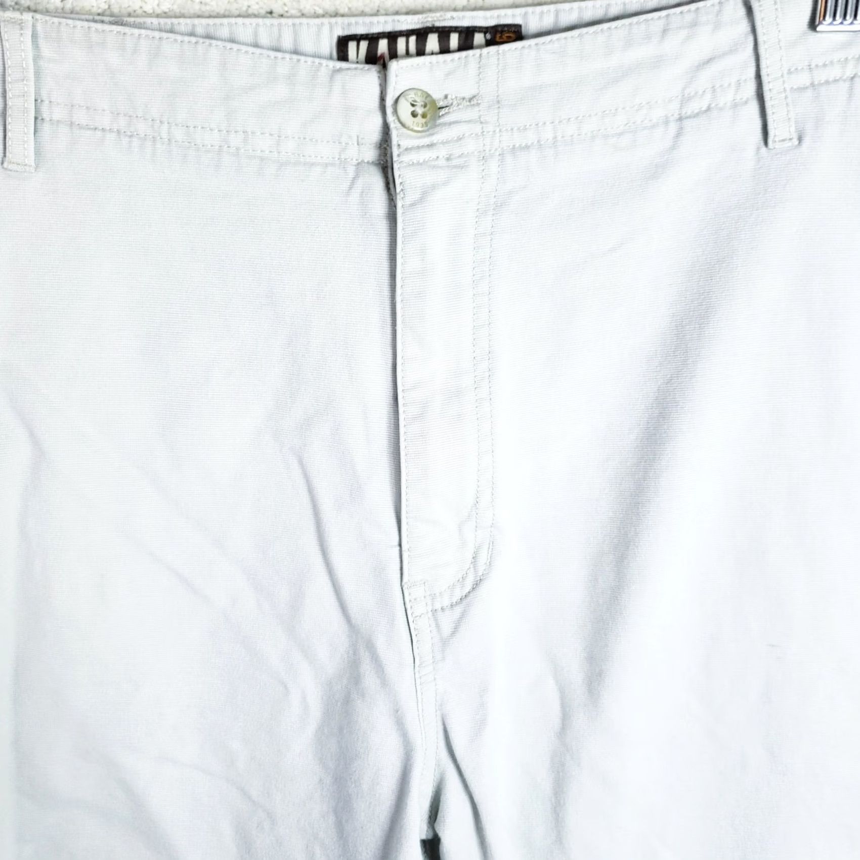 Vintage Kahala Men's 38x9 Beige Shorts Casual Cotton Spandex Flat Front Relaxed Inseam 9 in Pockets Golf Beach Summer Spring Fall Mens Size US 38 / EU 54 - 3 Thumbnail