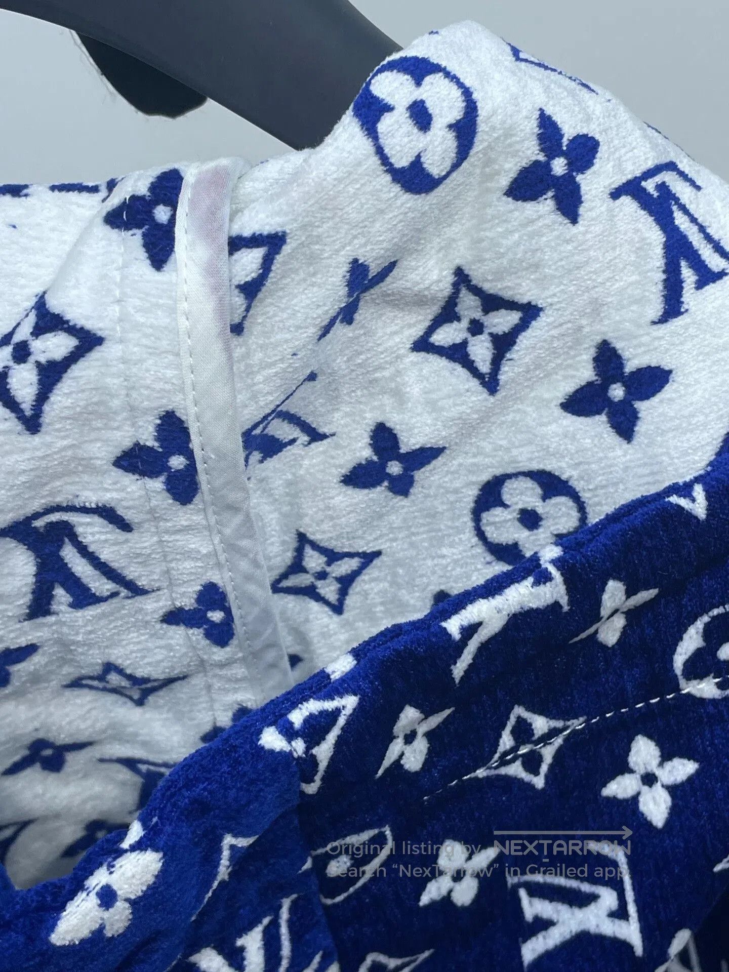 Louis Vuitton LV Blue White Double-sided Print Hooded Jacket. Size XXS / US 00 / IT 34 - 6 Thumbnail