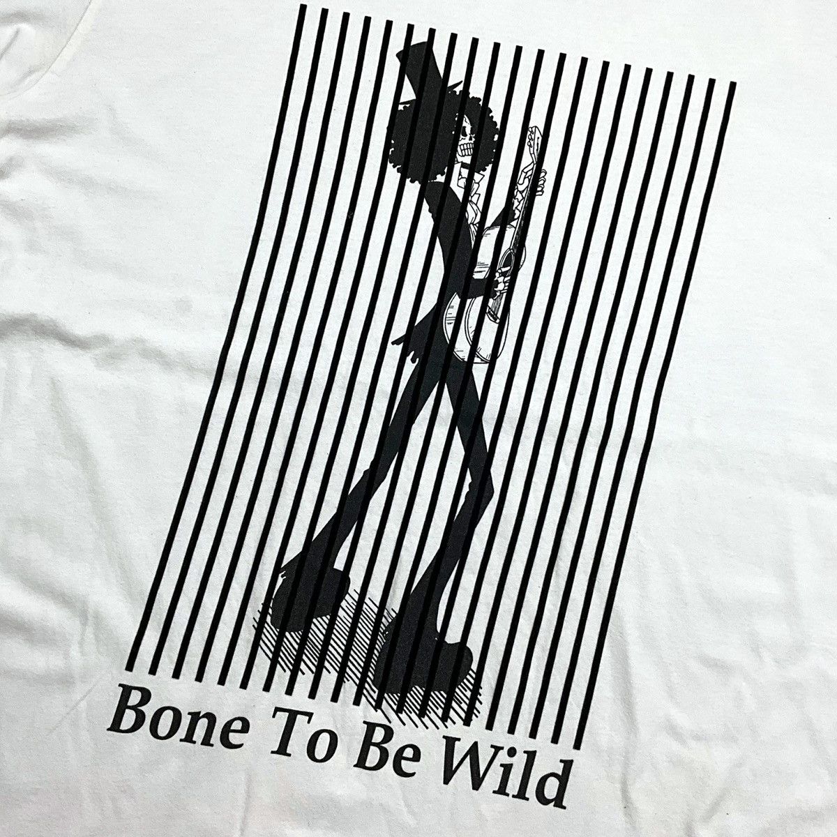 Uniqlo Uniqlo UT X ONE PIECE "BROOK" Tee Size US XL / EU 56 / 4 - 3 Thumbnail