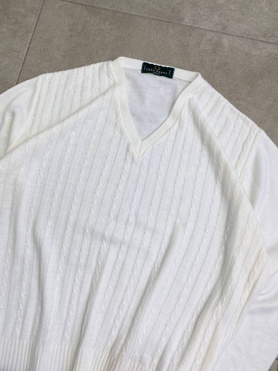Fred Perry Vintage Fred Perry V-Neck Knit Sweater Size US L / EU 52-54 / 3 - 5 Thumbnail