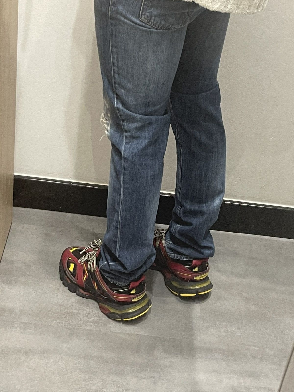 Acne Studios Acne Studios Roc Verakai Distressed Indigo Denim Pants Size US 30 / EU 46 - 8 Thumbnail